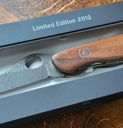 Victorinox Limited Damast Messer