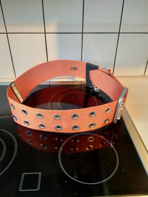 Schweizer Original-Feuerwehrgurte vom Hersteller Meister + CIE AG