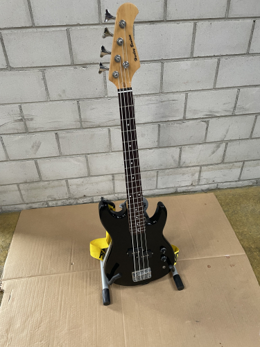 Elektrische Bass-Gitarre