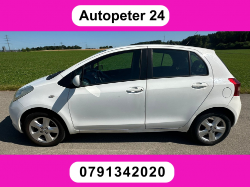 TOYOTA Yaris 1.3 Linea Luna