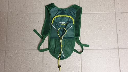Grüner leichtgewichtiger Marathonrucksack