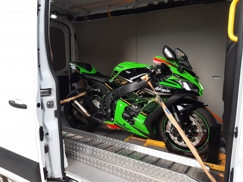 Motorrad , Mofas , Scooter , Fahrrad , E-Bikes , - Transporte ?