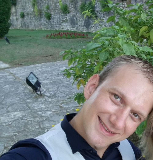 Sensitive Streichelmassage für Männer und Frauen bei dir Zuhause