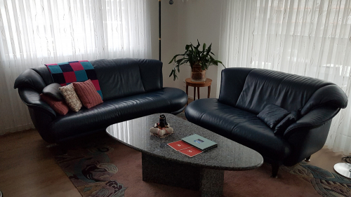 Polstergruppe 2-teilig mit Marmortisch