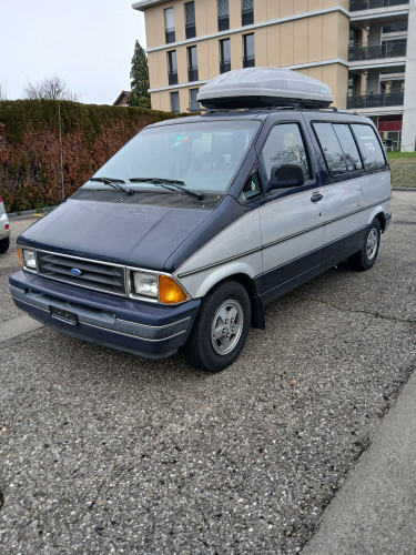 Ford Aerostar Wohnwagen