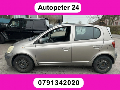 TOYOTA Yaris 1.3 Linea Luna