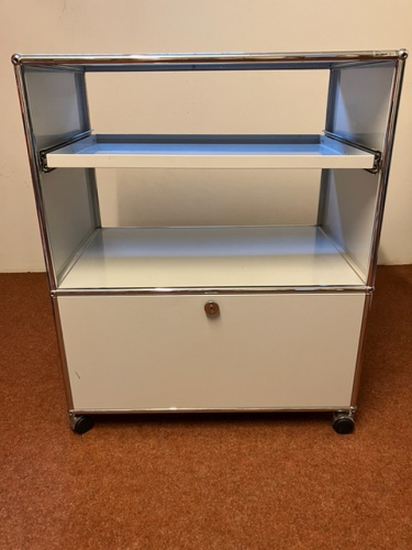 Korpus hellgrau USM (Highboard)