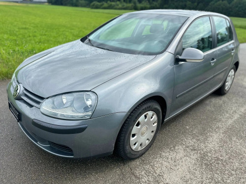 VW Golf 1.6 FSI Sportline