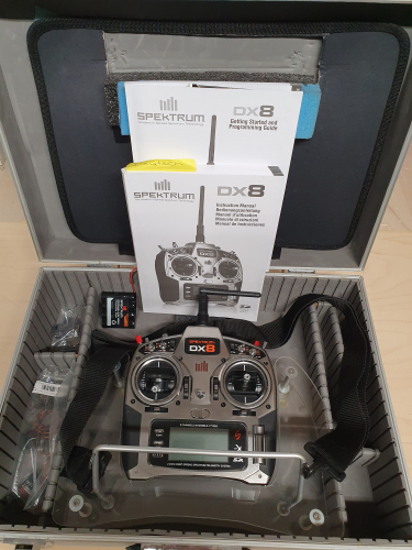 Fernsteuerung DX-8 mit Koffer