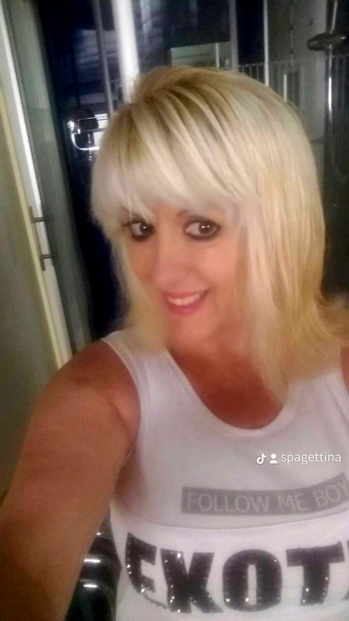 Massagen Larissa 