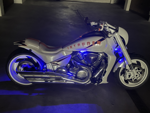 Suzuki Intruder M1800R Custom