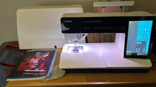 Näh- und Stickmaschine Pfaff Creative Sensation