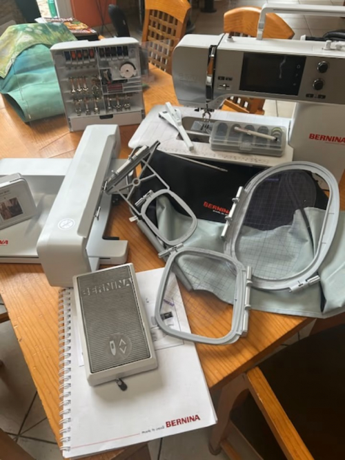 Bernina B570 QE mit viel Zubehör und Stickmodul