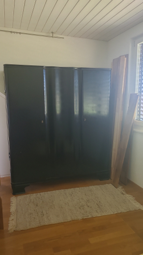 Gratis Kleiderschrank