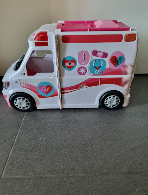 Barbie Krankenwagen mit Sirene