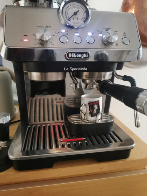 Cafe Maschine De Longhi la Specialista