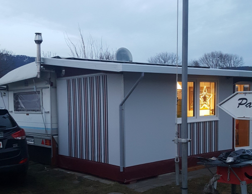 Wohnwagen mit festem Vorbau, Ganzjahresplatz