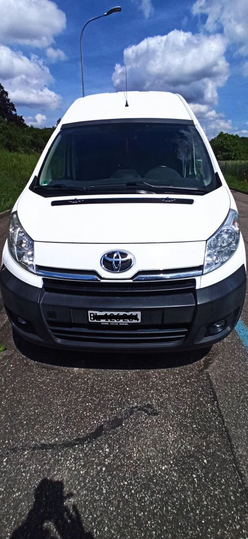 Toyota Pro ACE Hochdach-Wohnmobil