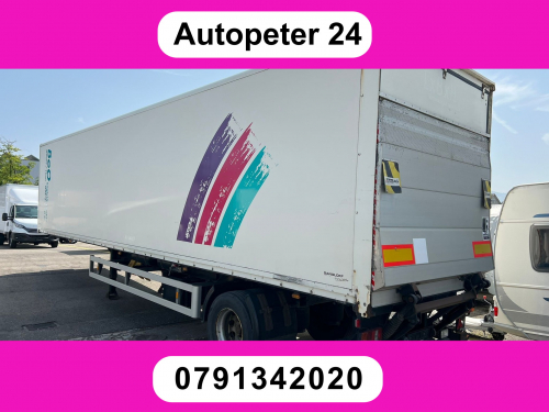 Cityliner LKW Anhänger Lastwagen mit Hebebühne