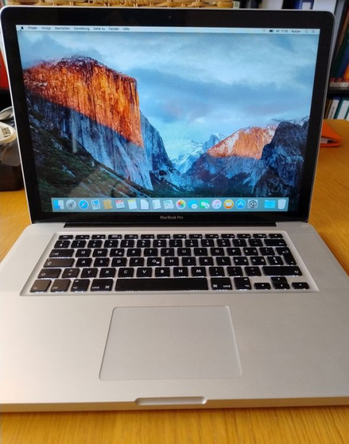 MacBook Pro 15 Zoll, 2,53 GHz, Mitte 2009, 121Gb SSD