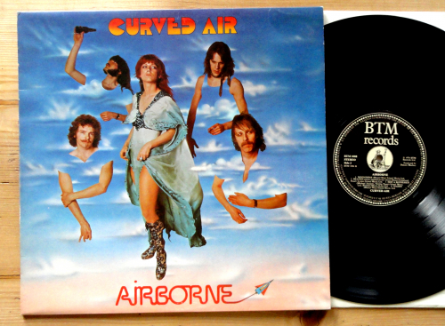 Sammler kauft Schallplatten