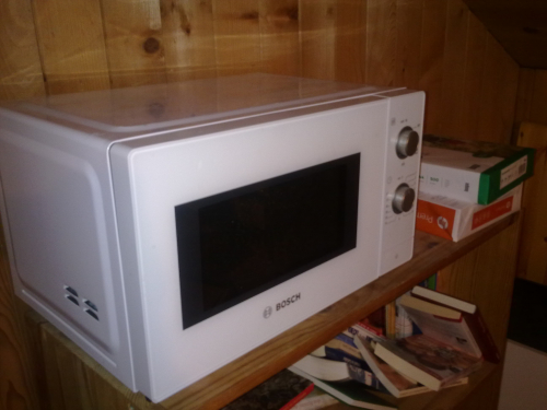 Microwelle von Bosch in Weiss - guter Zustand