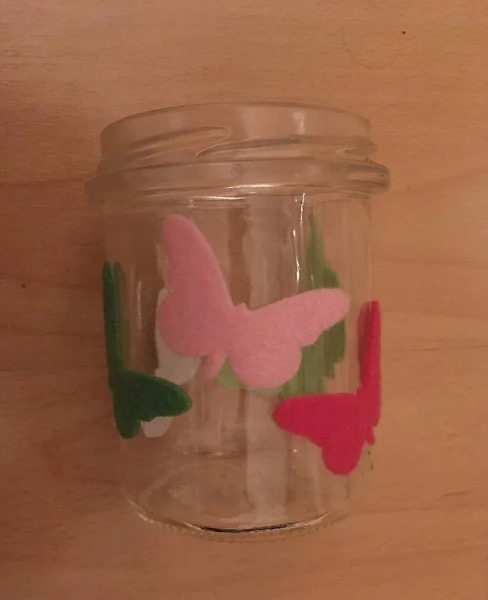 Konfitürenglas mit Schmetterlinge