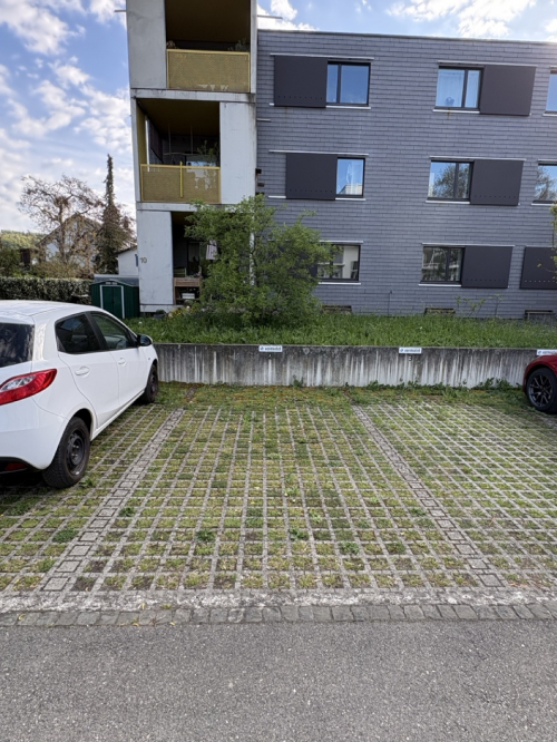 Günstiger Aussenparkplatz in 5200 Brugg