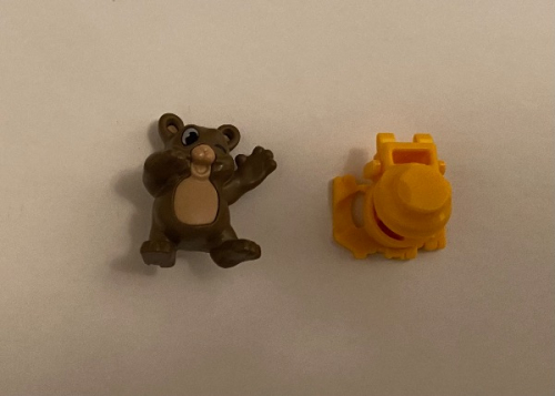 Kleiner Bär mit Honigtopf