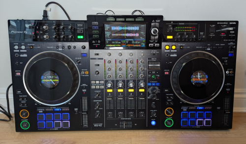 Pioneer XDJ-XZ All-in-one DJ System