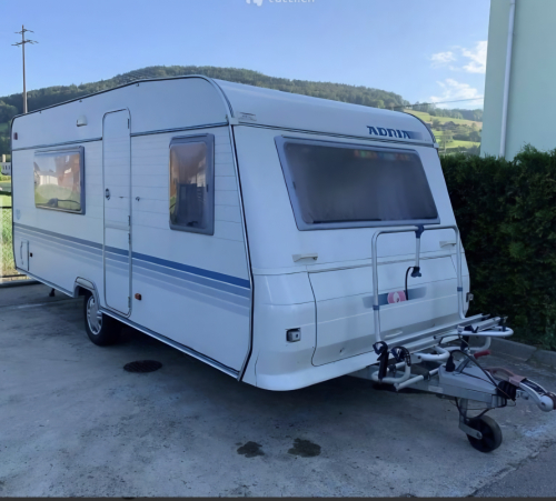 Wohnwagen Adria