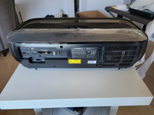 Hisens RGB Laser 4K 100L9G Ultrakurzdistanzprojektor