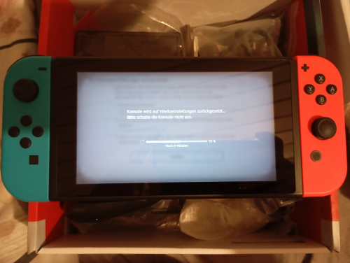 Nintendo Switch mit Zubehör und Spiele zu verkaufen
